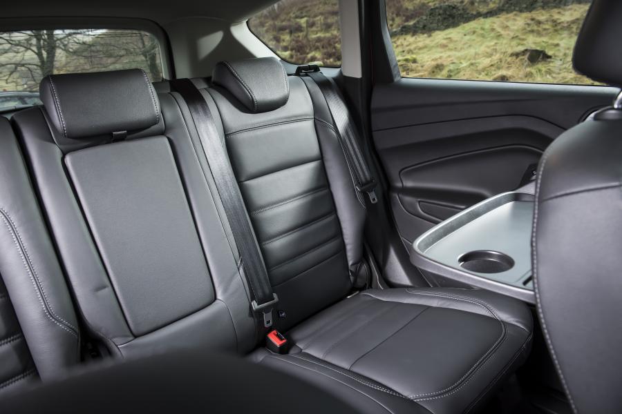 Интерьер Ford Kuga ST-Line 2017 года  (UK) (фото 63 из 63)